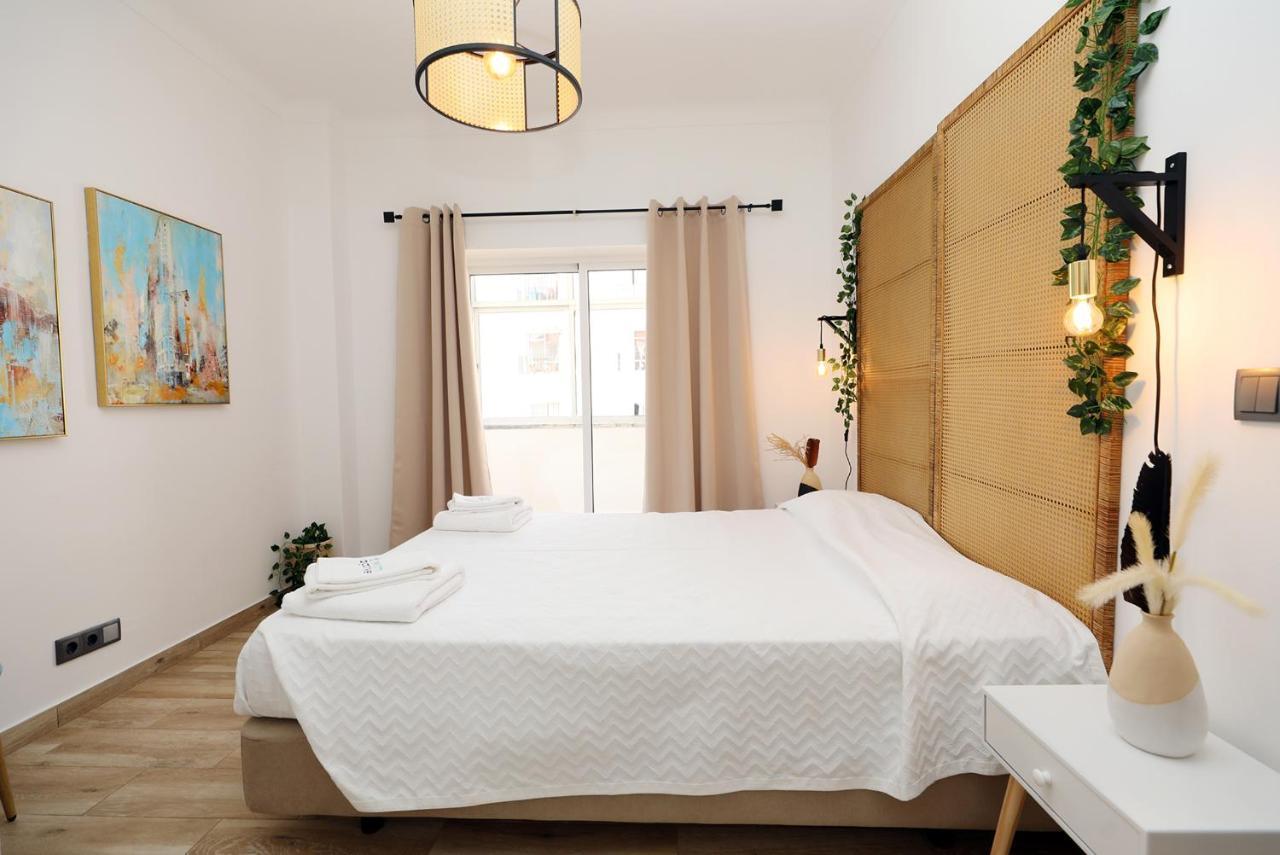 A42 - Trindade Apartment In Лагуш Екстер'єр фото